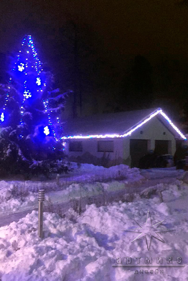 Новогодняя подсветка загородного коттеджа
