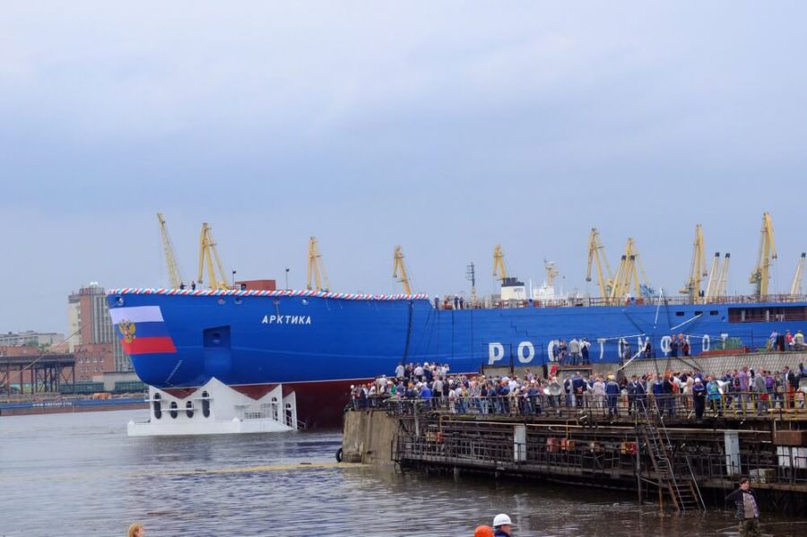 Торжественное мероприятие посвященное спуску на воду атомного ледокола "Арктика" на Балтийском заводе