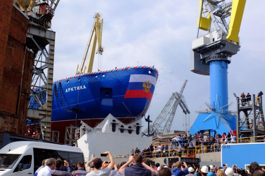 Торжественное мероприятие посвященное спуску на воду атомного ледокола "Арктика" на Балтийском заводе