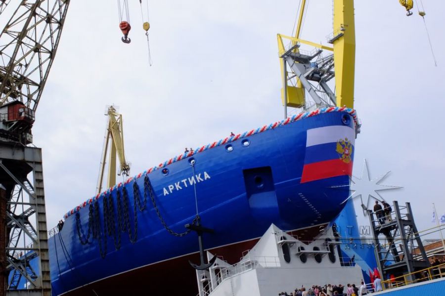Торжественное мероприятие посвященное спуску на воду атомного ледокола "Арктика" на Балтийском заводе