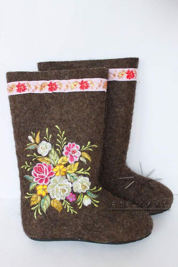Расписные валенки в ассортименте